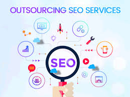 Freelance SEO Specialist vs.​ Agency: Who Should Handle Your SEO?